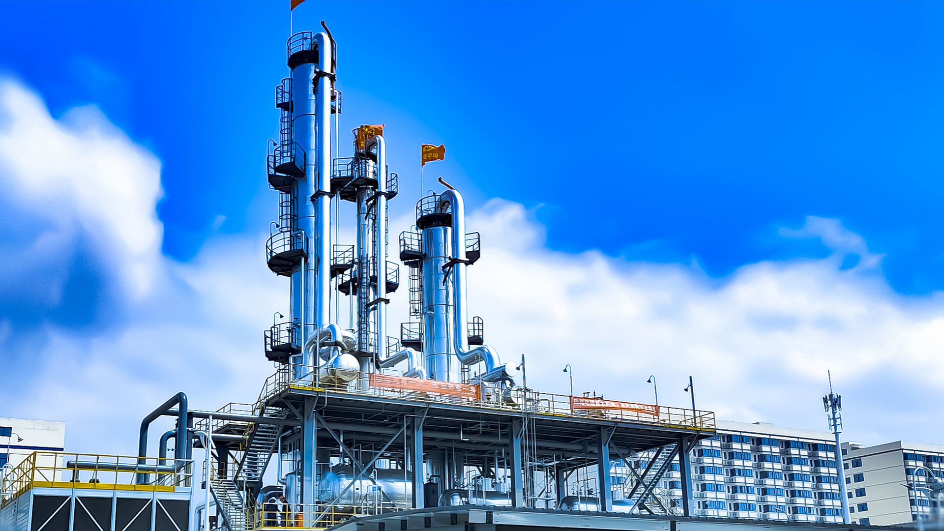 NMP distillation and purification system