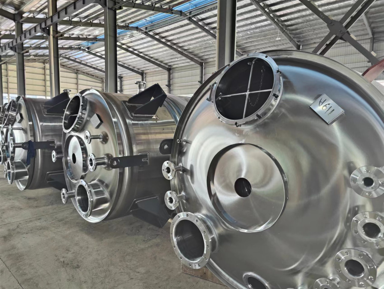 Non-standard pressure vessels